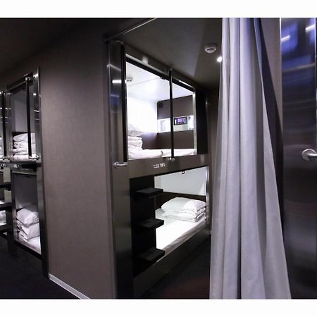 Capsule Hotel Valie Ebisucho Ōsaka Eksteriør bilde