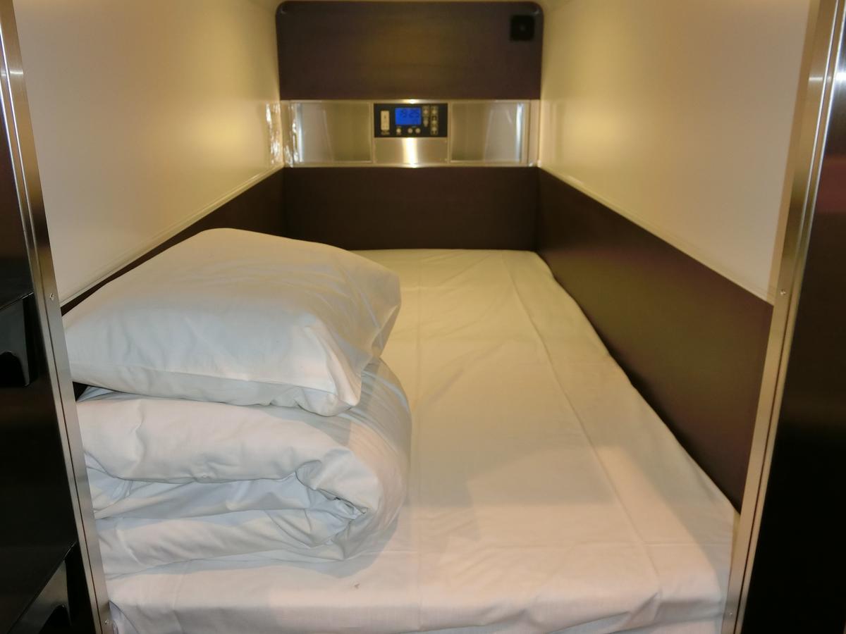 Capsule Hotel Valie Ebisucho Ōsaka Eksteriør bilde