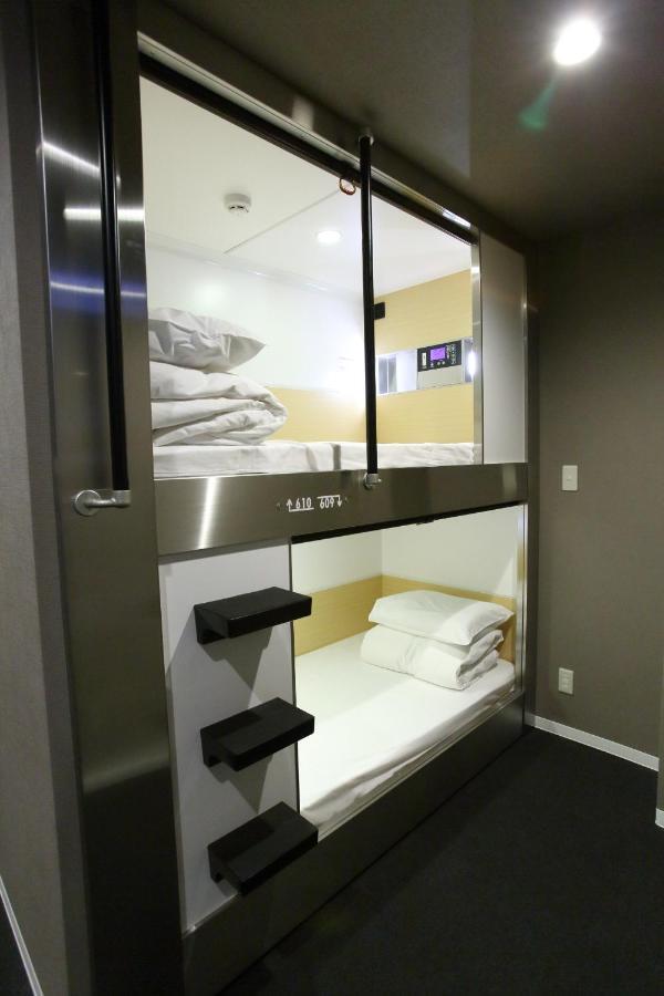 Capsule Hotel Valie Ebisucho Ōsaka Eksteriør bilde