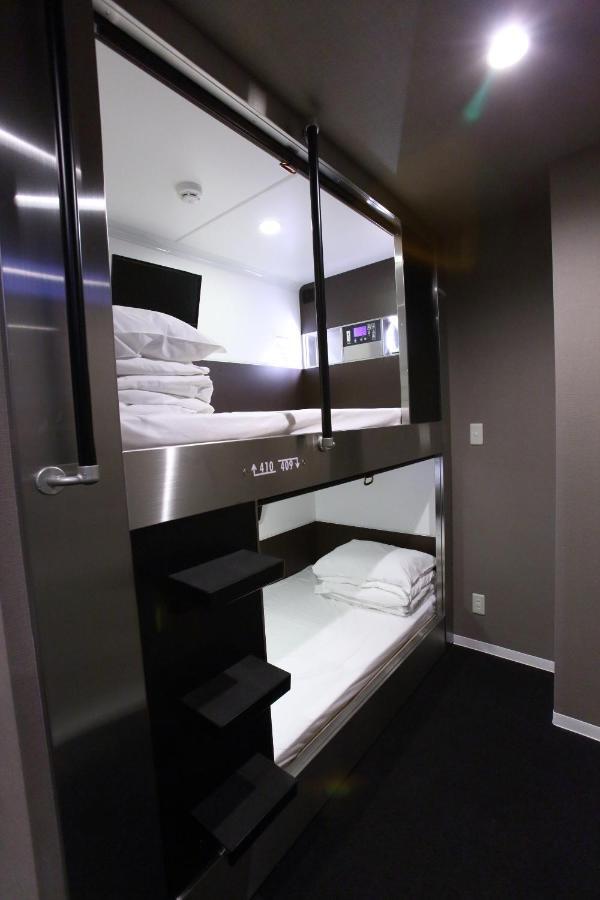 Capsule Hotel Valie Ebisucho Ōsaka Eksteriør bilde